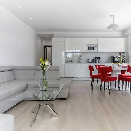 Altamira Lux El Duque Appartement