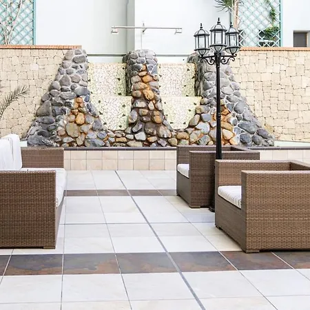 Altamira Lux El Duque אדחה